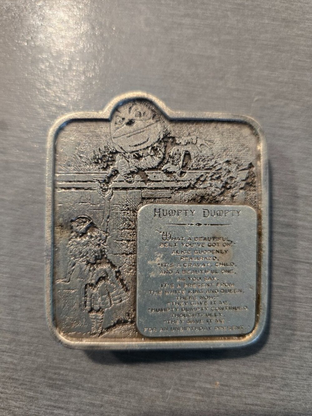 Vintage Alice in wonderland belt buckle